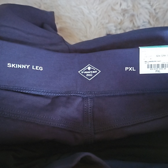 St John bay legings - Picture 5 of 10